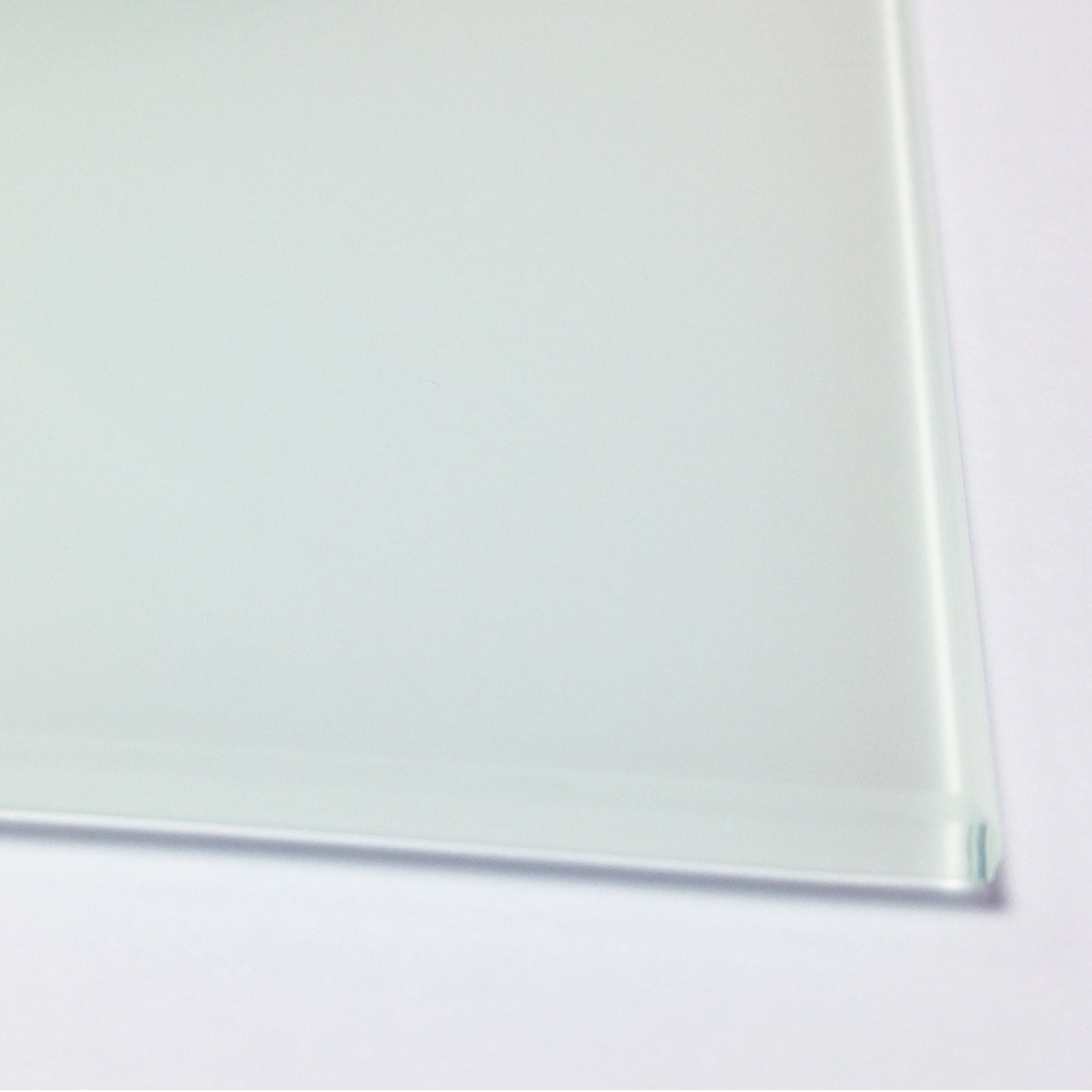 VERRE LAQUÉ BLANC 4 ou 6 mm